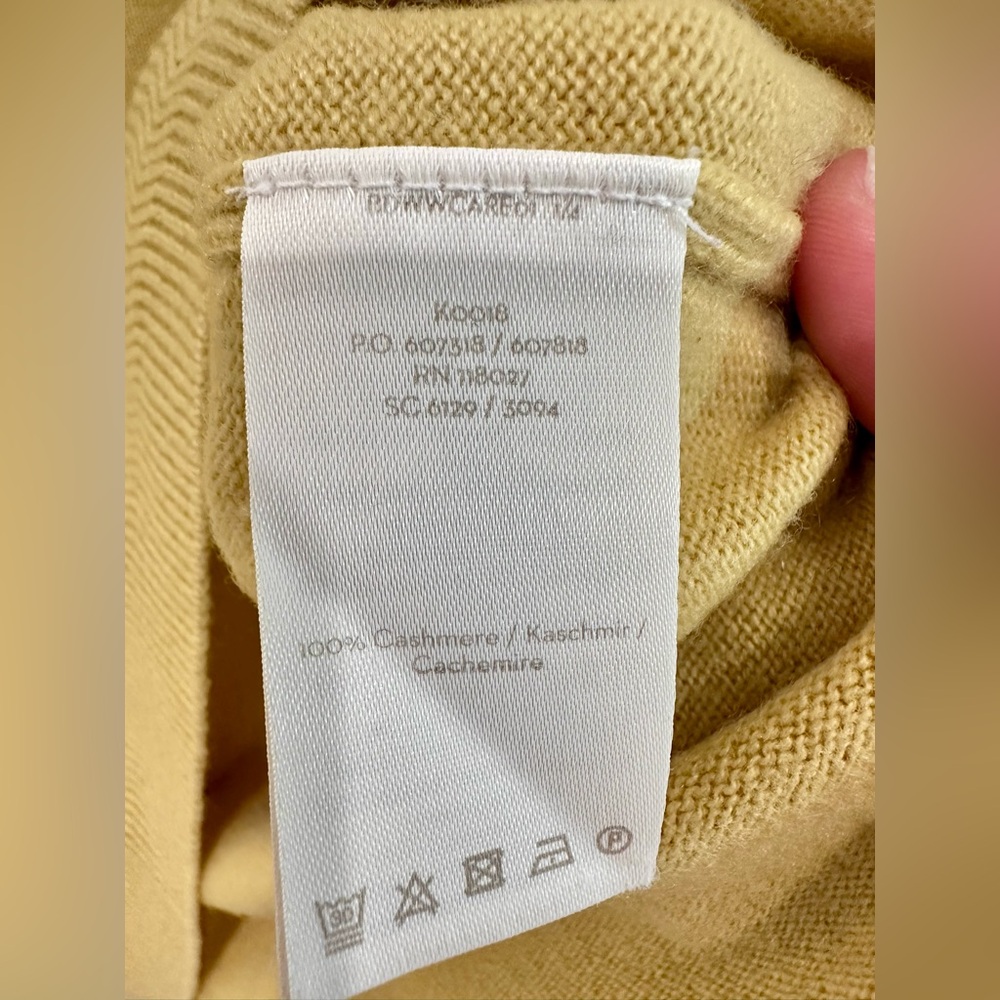 Boden 100% Cashmere Yellow Long Sleeve Sweater Size Medium - Picture 4 of 4